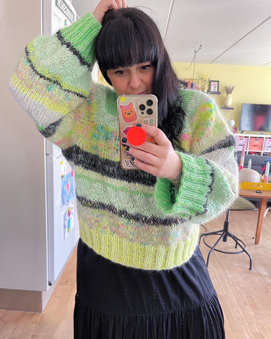 Happy Scrappy Sweater - English (adult)