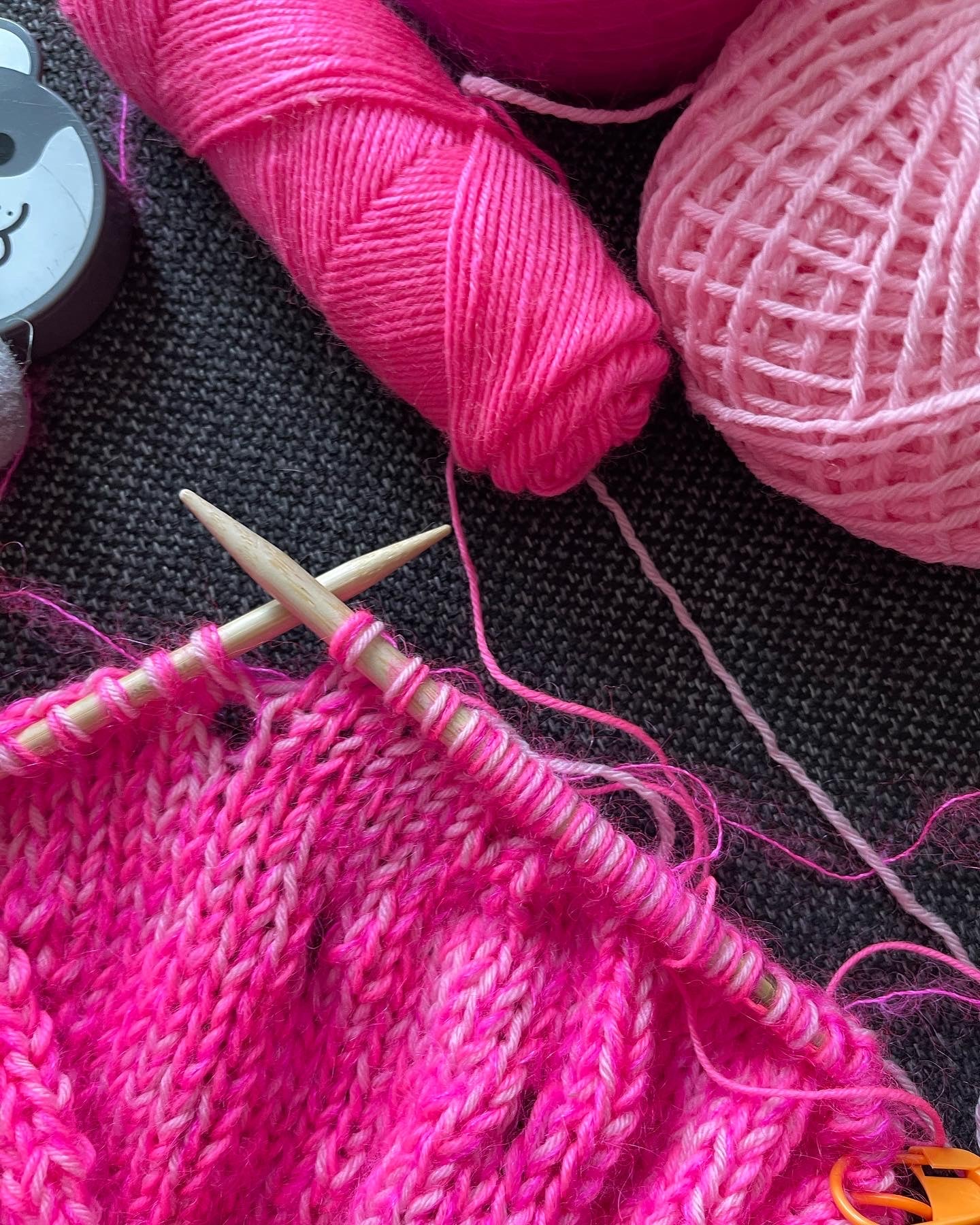 Bubbles all over Sweater - Voksen (dansk)