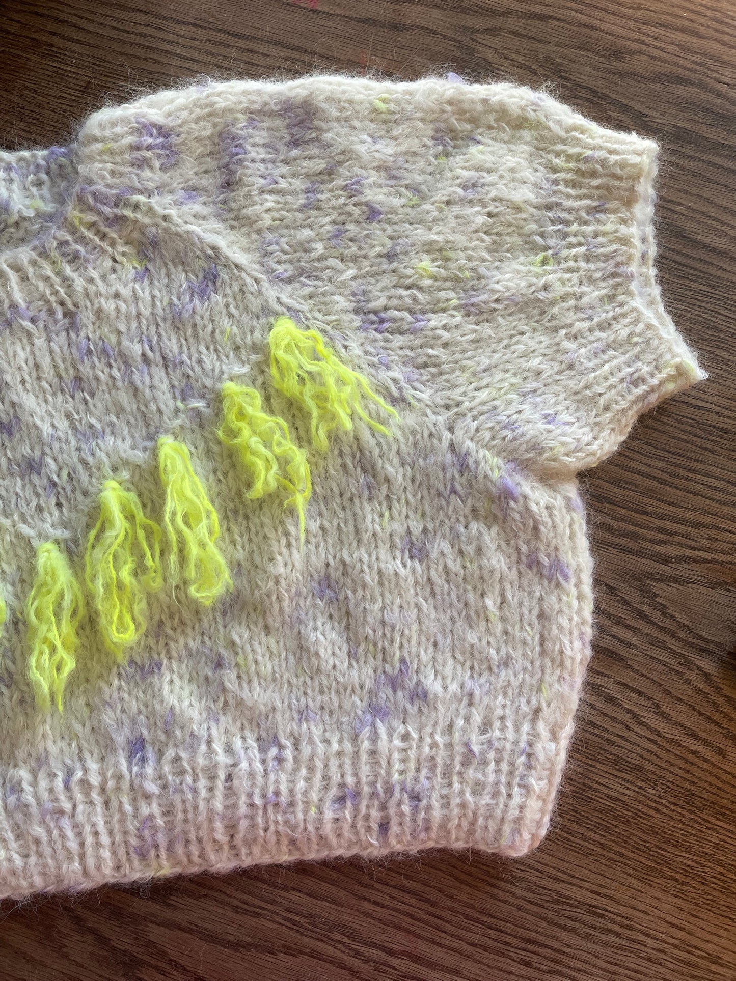 Flyffy Fringe Tee - Voksen (dansk)