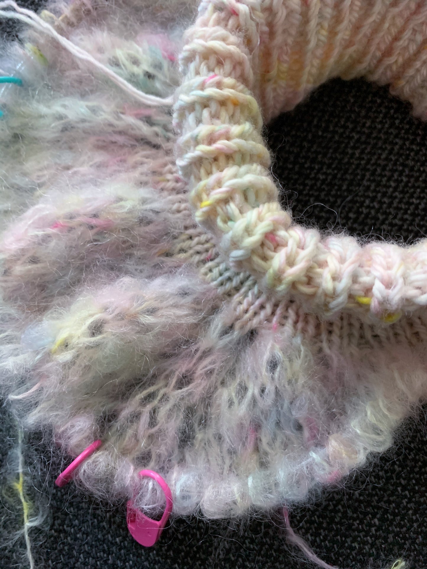 Candy Fluff Sweater - Voksen (dansk)