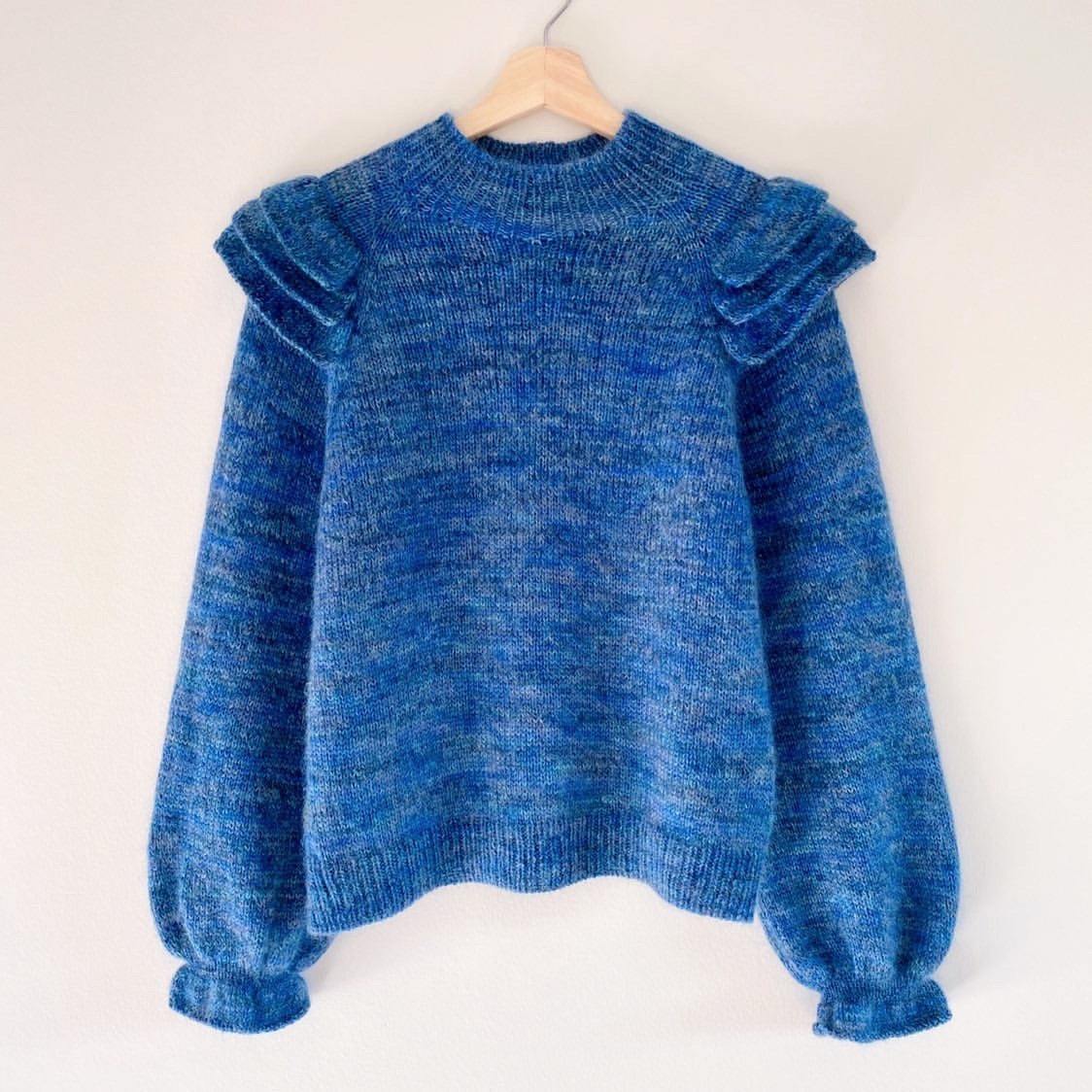 Rufflegalore Sweater - Adult (english)